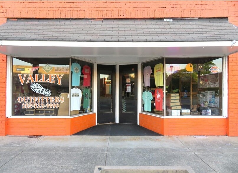 Primary Photo Of 923 Roanoke Ave, Roanoke Rapids Storefront For Sale