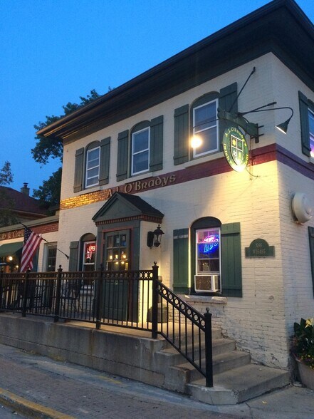 More Photos Of N88W16495 Main St, Menomonee Falls Restaurant For Lease