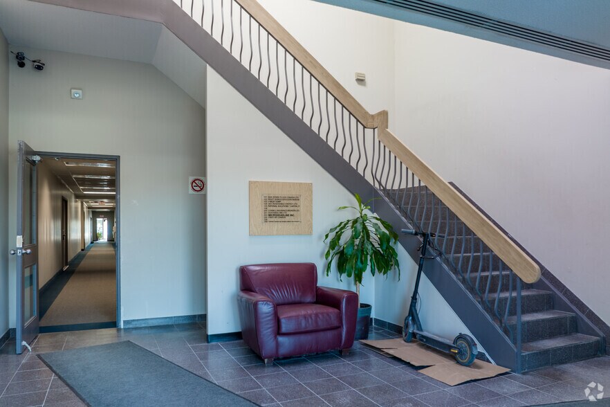 More Photos Of 275 Renfrew Dr, Markham Office For Lease