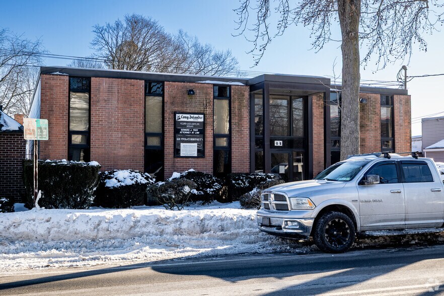 Primary Photo Of 44 Broadway, Greenlawn Office For Lease