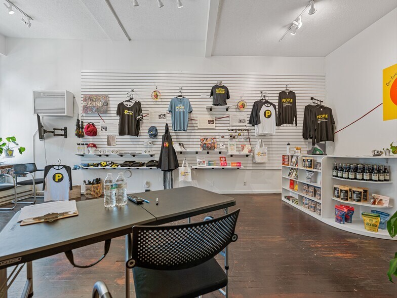 More Photos Of 58 Broadway St, Asheville Storefront Retail Residential For Sale
