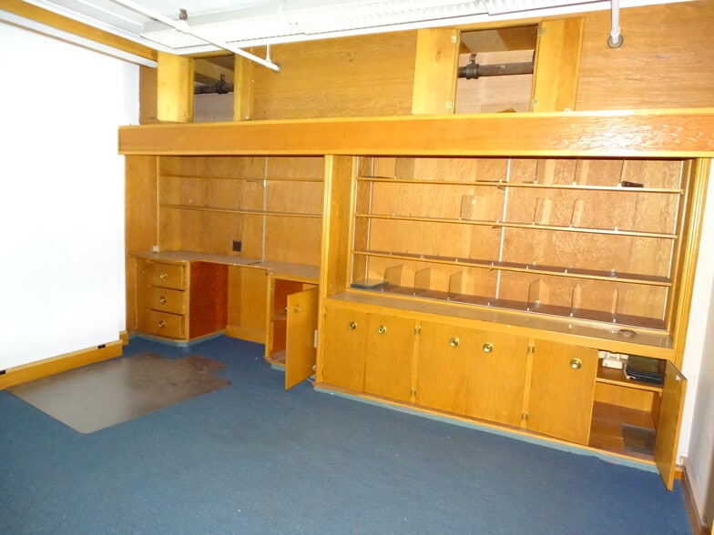 More Photos Of 417 E Sunbury St, Shamokin Storefront Retail Office For Sale