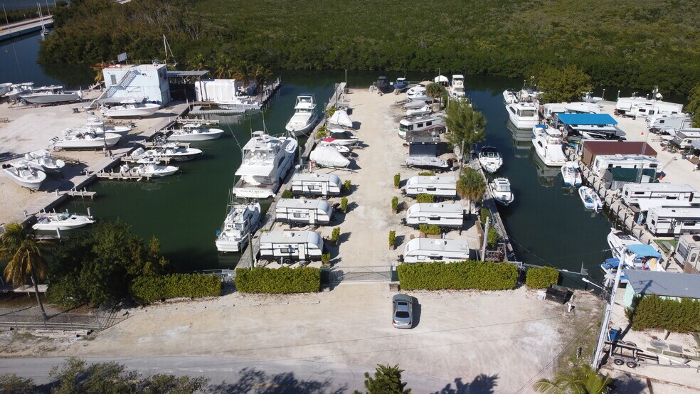 More Photos Of 199 Morris Ave, Key Largo Marina For Sale