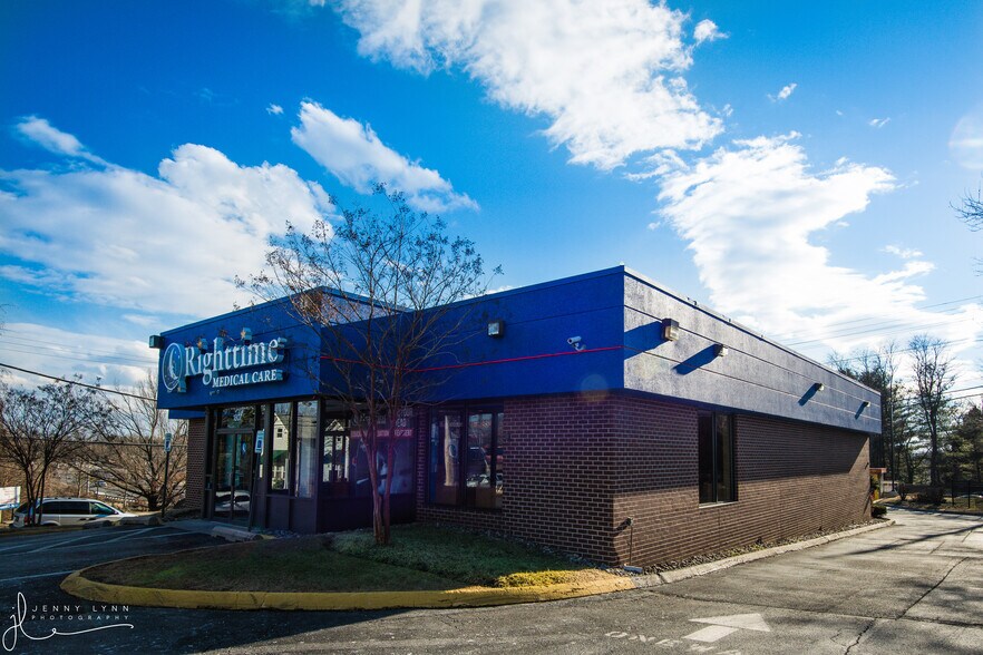 More Photos Of 1809 Reisterstown Rd, Baltimore Unknown For Lease