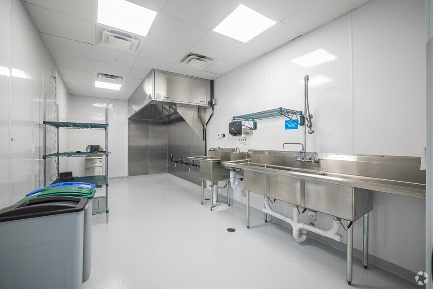 More Photos Of 1025 A St, Hayward Restaurant For Lease