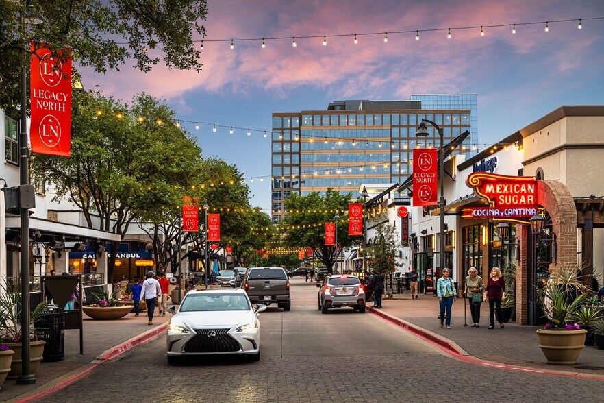 More Photos Of 7300 Lone Star Dr, Plano Storefront Retail Office For Lease