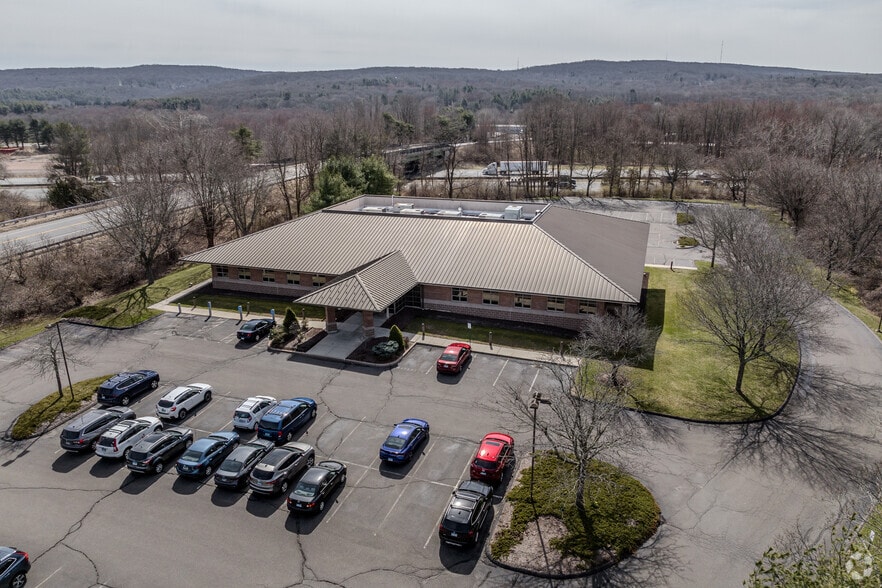 More Photos Of 8 Keynote Dr, Vernon Medical For Lease