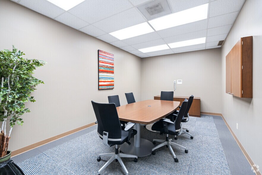 More Photos Of 2709 McGraw Dr, Bloomington Office Residential For Sale