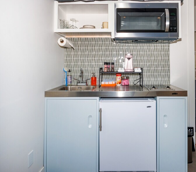 More Photos Of 6900 East 1st Ave, Scottsdale Apartments For Sale