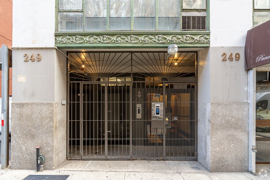 More Photos Of 249-251 W 29th St, New York Apartments For Lease