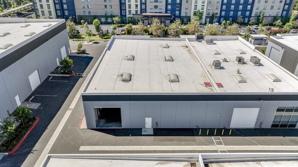 More Photos Of 2432 Fenton St, Chula Vista Light Distribution For Sale