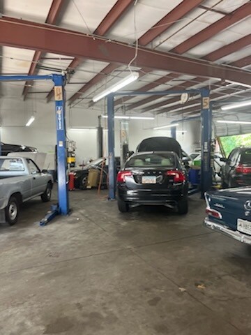 More Photos Of 1469 Old Salem Rd, Conyers Auto Repair For Sale