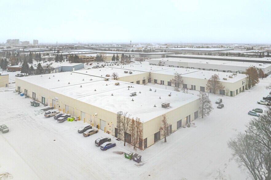 More Photos Of 16630-16678 114th Ave, Edmonton Warehouse For Lease