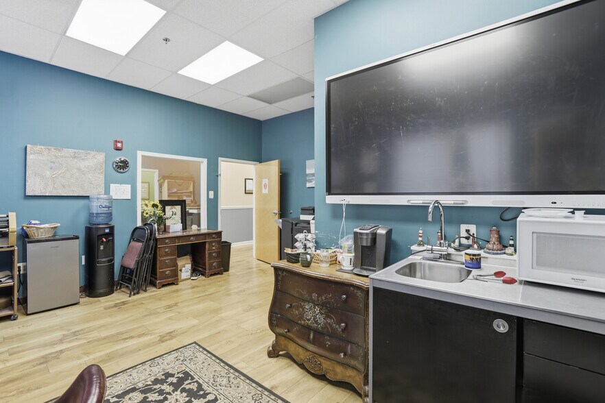 More Photos Of 10713 Tidewater Trl, Fredericksburg Schools For Sale