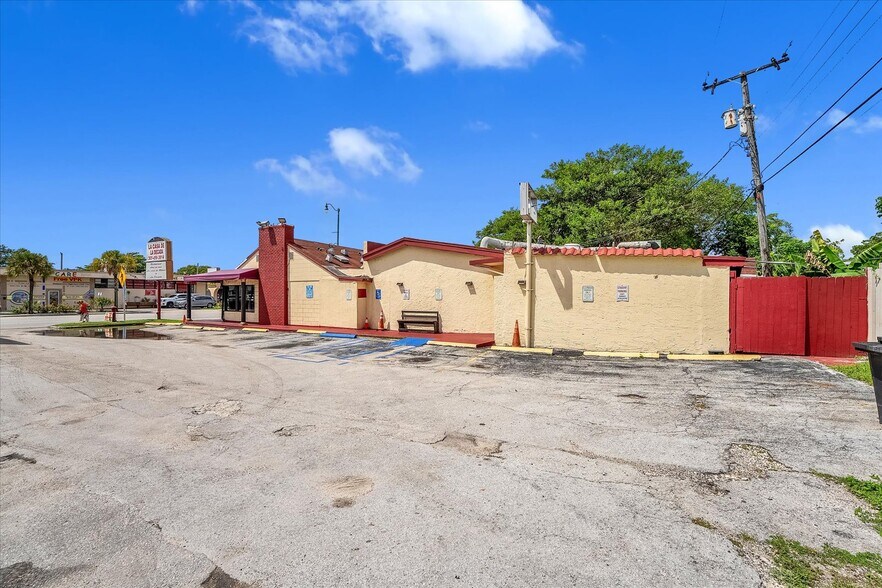 More Photos Of , West Miami General Retail For Sale