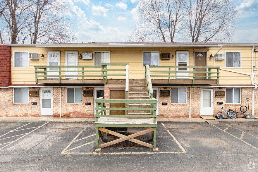 More Photos Of 5311 N Detroit Ave, Toledo Apartments For Sale