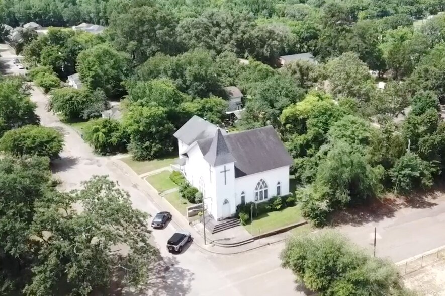 Primary Photo Of 201 S Carolina St, Troup Religious Facility For Sale