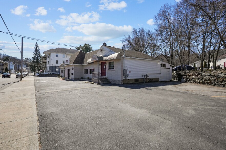 More Photos Of 754 Front St, Woonsocket Restaurant For Sale