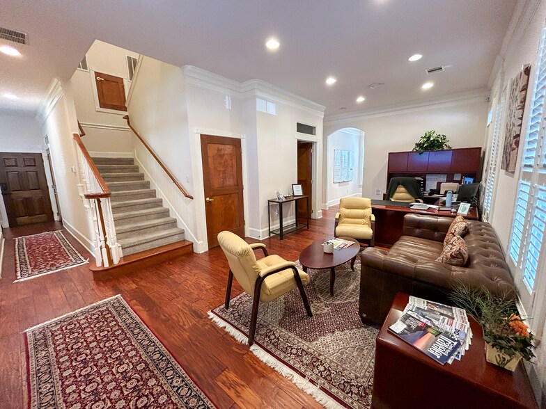 More Photos Of 7 Grogans Park Dr, Spring Loft Creative Space For Sale