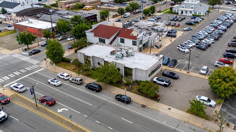 Primary Photo Of 88 Broadway, Hicksville Office For Lease