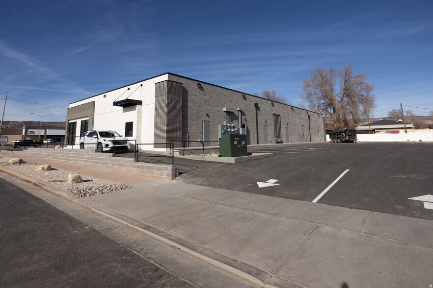 More Photos Of 385 S Main St, Richfield Storefront For Lease