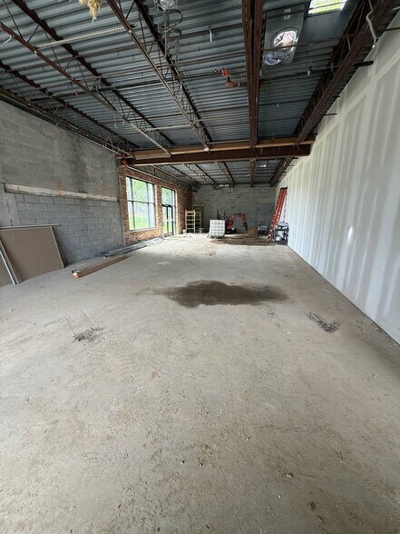 More Photos Of 2600 E Main St, Spartanburg Restaurant For Lease
