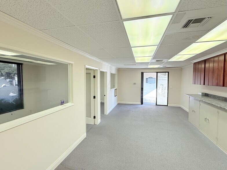 More Photos Of 144-148 E Foothill Blvd, Arcadia Office For Sale