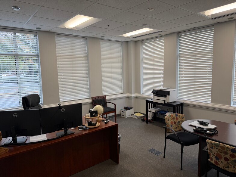 More Photos Of 10125 Berkeley Place Dr, Charlotte Office For Sale