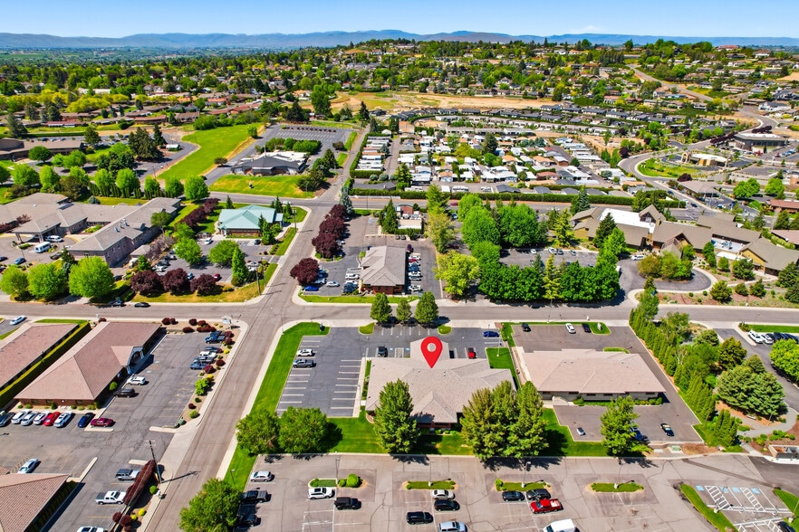 More Photos Of 801 N 39th Ave, Yakima Office For Sale