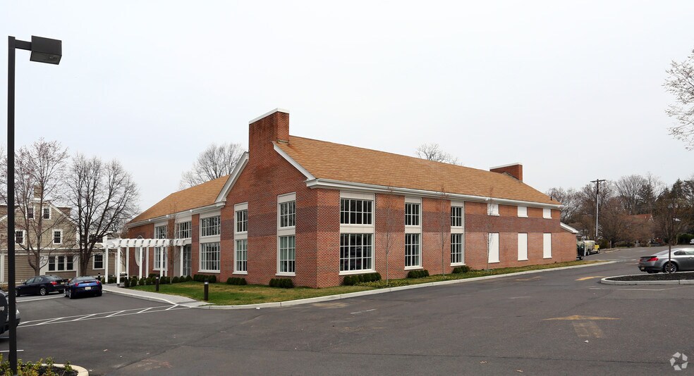 More Photos Of 123 Chester Ave, Moorestown Office For Sale