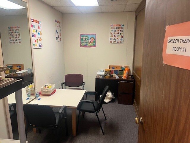 More Photos Of 2 Inwood Cir, Little Rock Office Residential For Lease