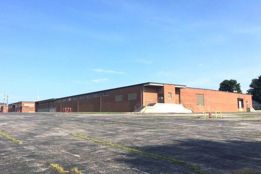 More Photos Of 1020 Hustonville Rd, Danville Warehouse For Lease