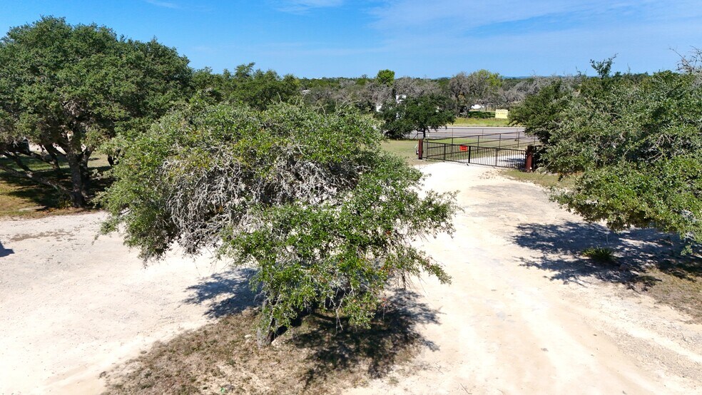 More Photos Of 3848 State Highway 16 S, Bandera Warehouse For Sale