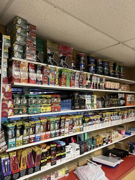 More Photos Of Cherokee St, Lindsay Convenience Store For Lease