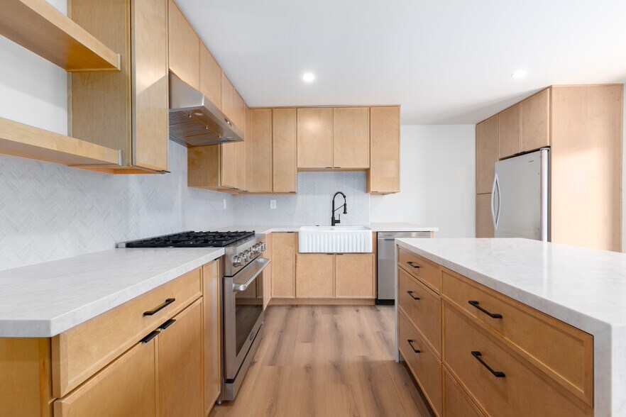 More Photos Of 2419 Chicago St, San Diego Apartments For Sale