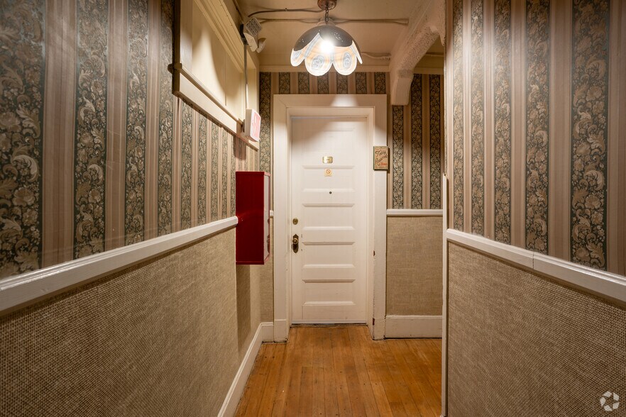 More Photos Of 11 Howell Ave, Bisbee Hotel For Sale