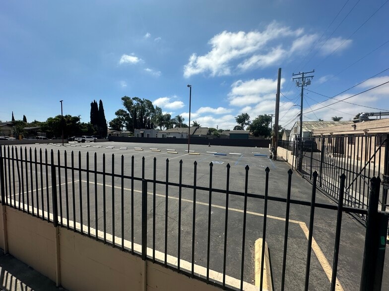 More Photos Of 2008 E 87th St, Los Angeles Schools For Sale