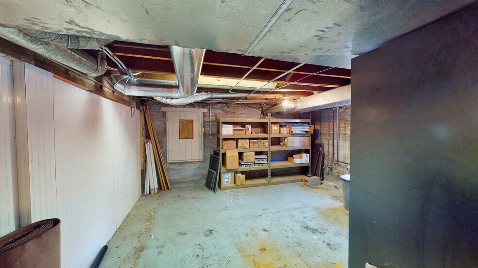 More Photos Of 849 N Ellsworth St, Naperville Office For Sale