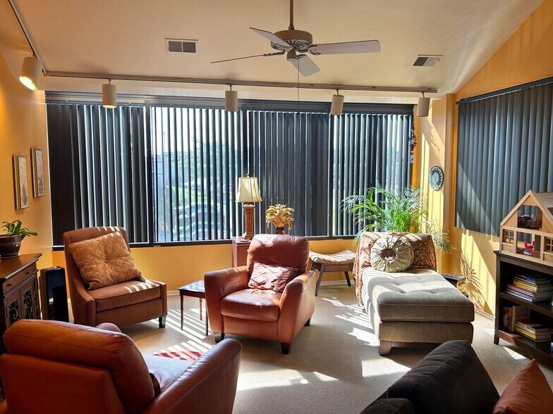 More Photos Of 3821-3859 Farragut Ave, Kensington Office For Sale