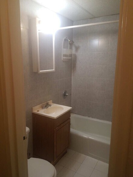 More Photos Of 273 Morsemere Ave, Yonkers Apartments For Lease