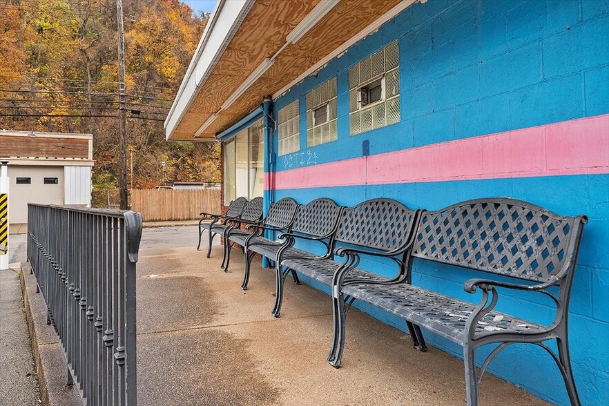 More Photos Of 624 North Ave, Pittsburgh Fast Food For Sale