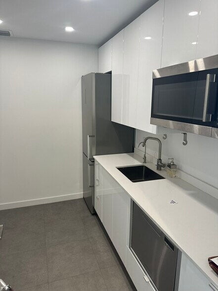 More Photos Of 4770 Biscayne Blvd, Miami Office Residential For Sale