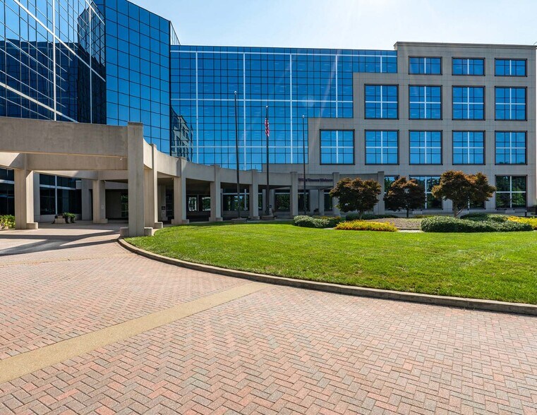 More Photos Of 26 Century Blvd, Nashville Office Residential For Lease