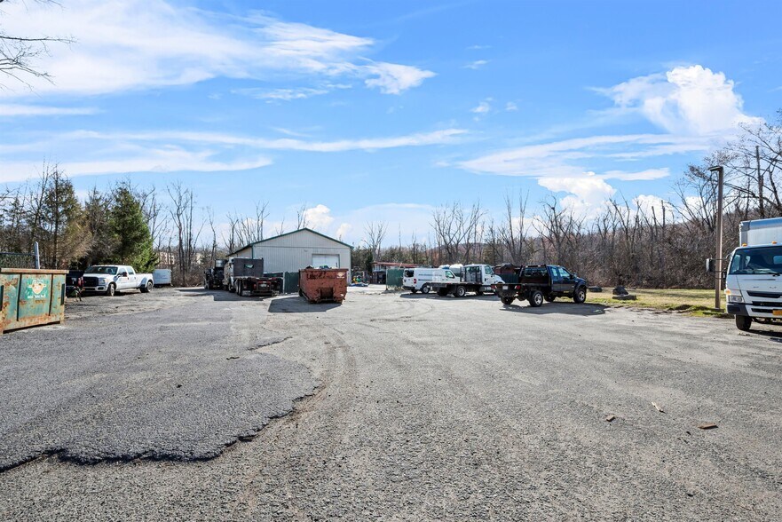 More Photos Of 1195 State Route 208, Monroe Unknown For Lease