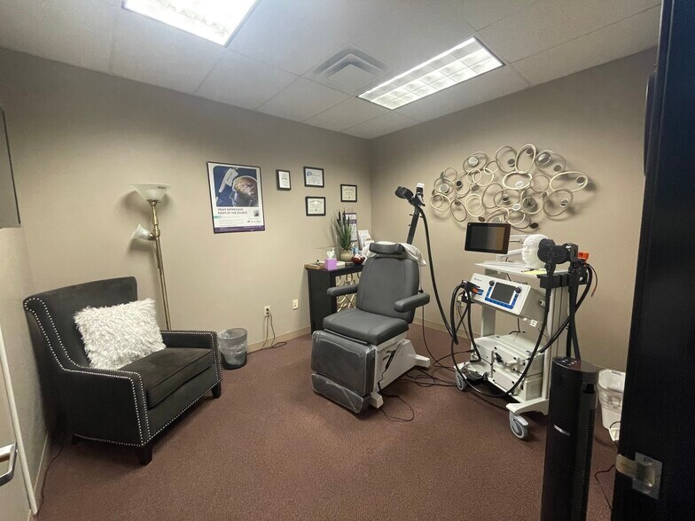 More Photos Of 5416 E Southern Ave, Mesa Medical For Sale