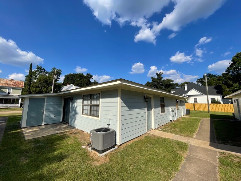 More Photos Of 402 E Evans St, Bainbridge Apartments For Sale