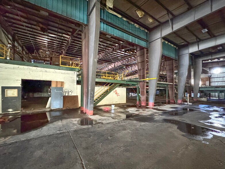 More Photos Of 200659 US-101, Beaver Industrial For Sale