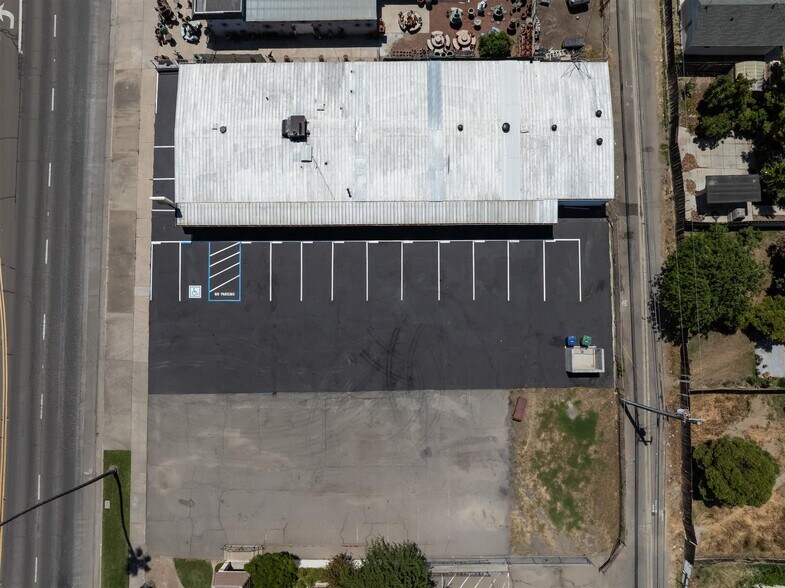 More Photos Of 1312 Robertson Blvd, Chowchilla Religious Facility For Sale
