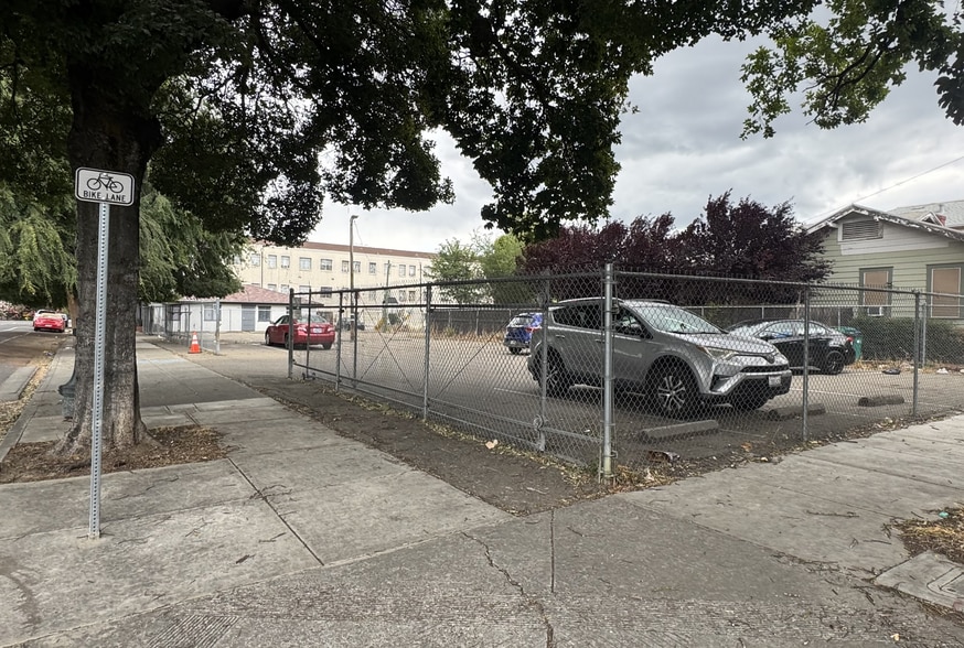 More Photos Of 1401 N Hunter St, Stockton Office For Sale