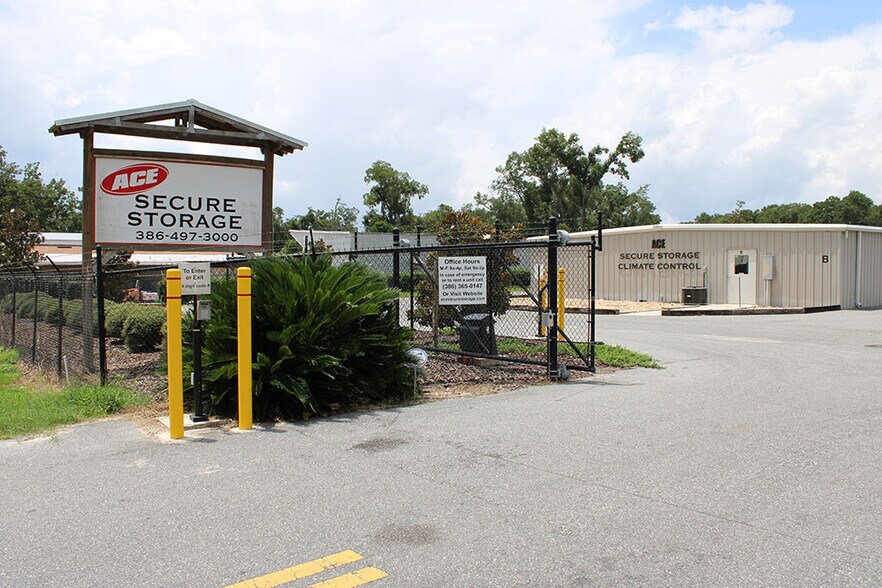 Primary Photo Of , Fort White Specialty For Sale